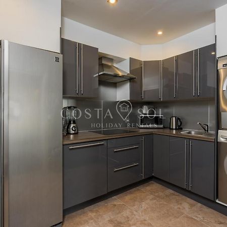 Puerto Marina-Benalmadena Luxury Apartment Dentro De La Isla المظهر الخارجي الصورة