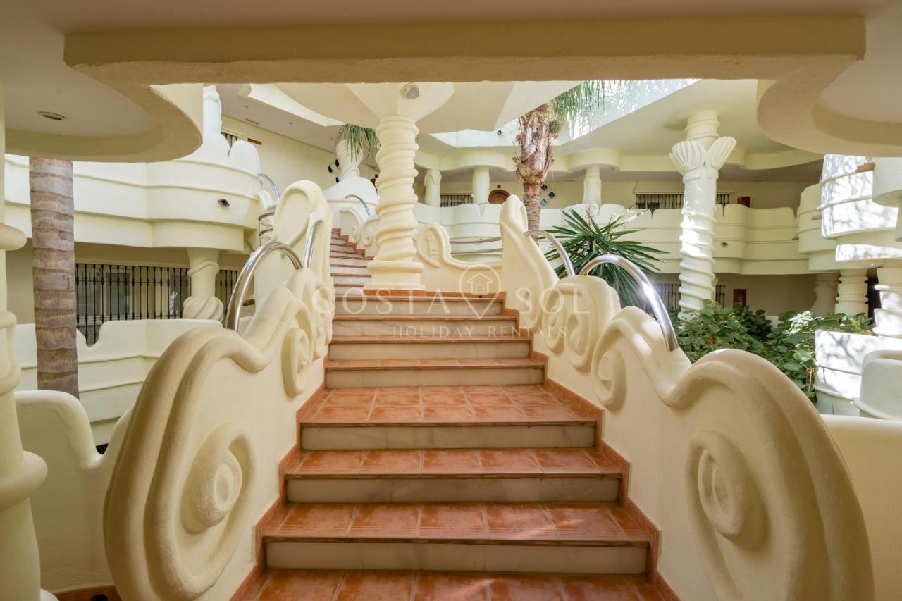 Puerto Marina-Benalmadena Luxury Apartment Dentro De La Isla المظهر الخارجي الصورة